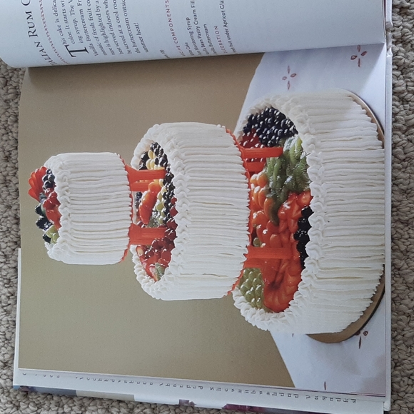 Wedding Cakes You Can Make Cookbook - Picture 5 of 15